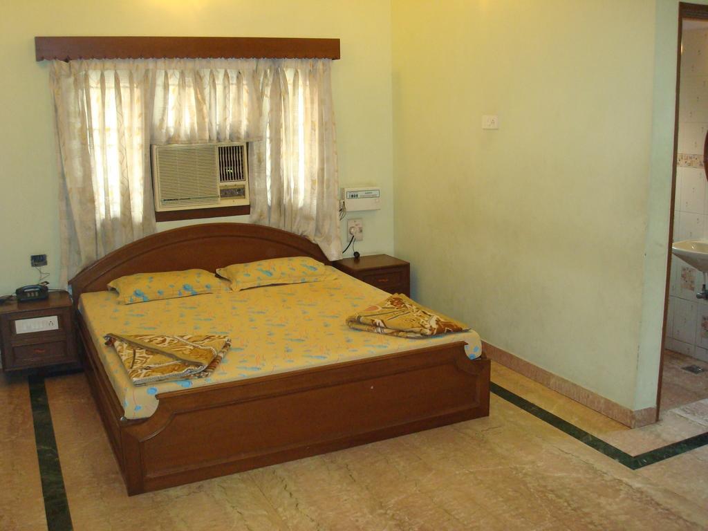 Lloyds Serviced Apartments,Krishna Street,T Nagar Chennai Bilik gambar